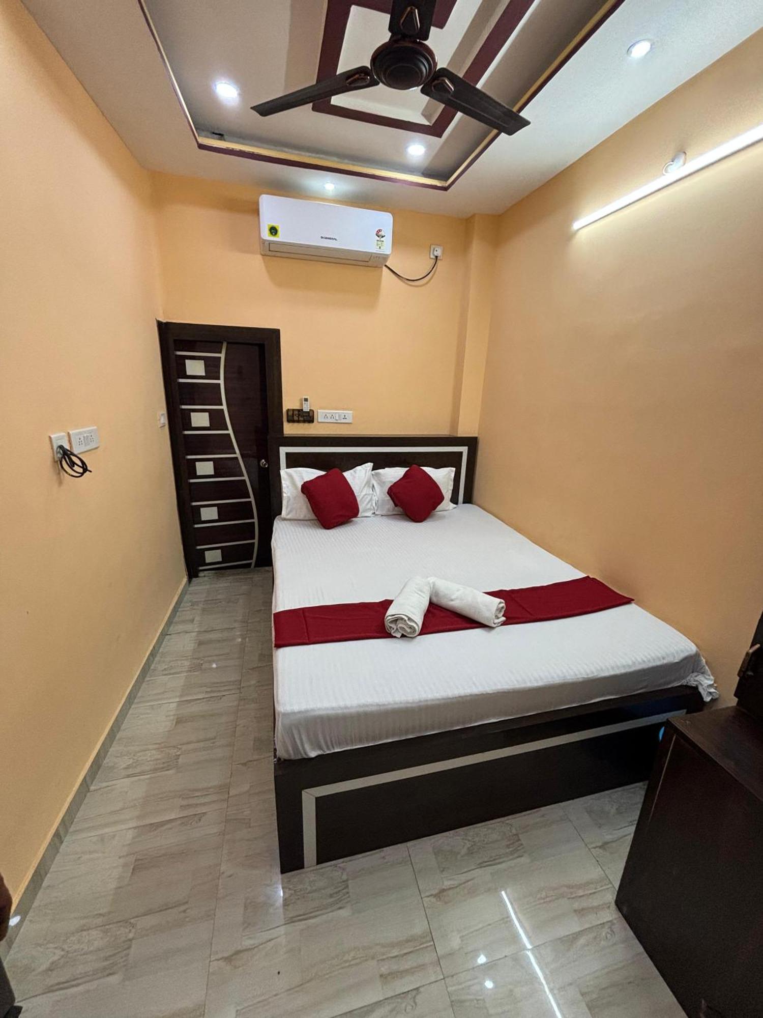 Hotel O Marquis Guest House โกลกาตา ภายนอก รูปภาพ