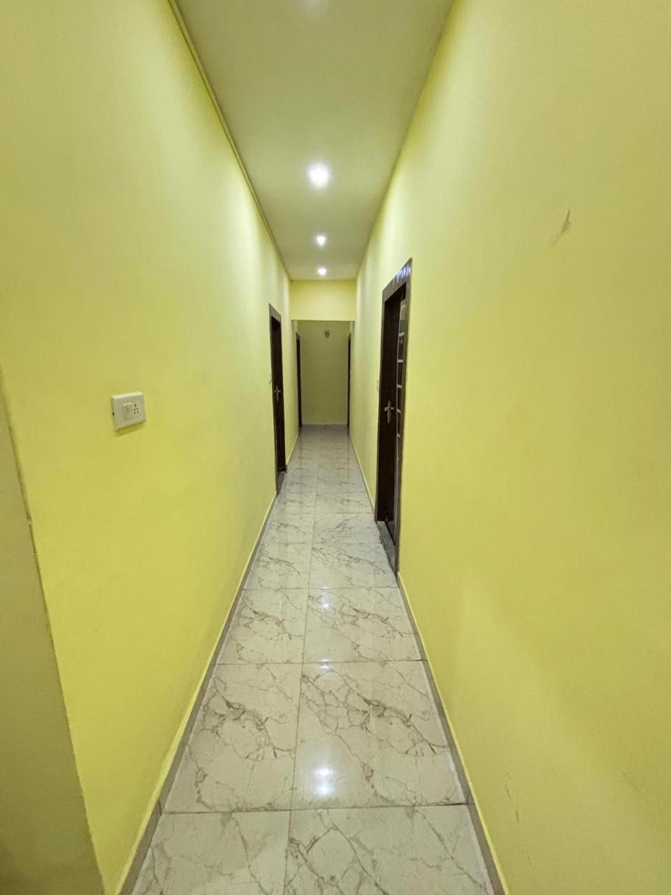 Hotel O Marquis Guest House โกลกาตา ภายนอก รูปภาพ
