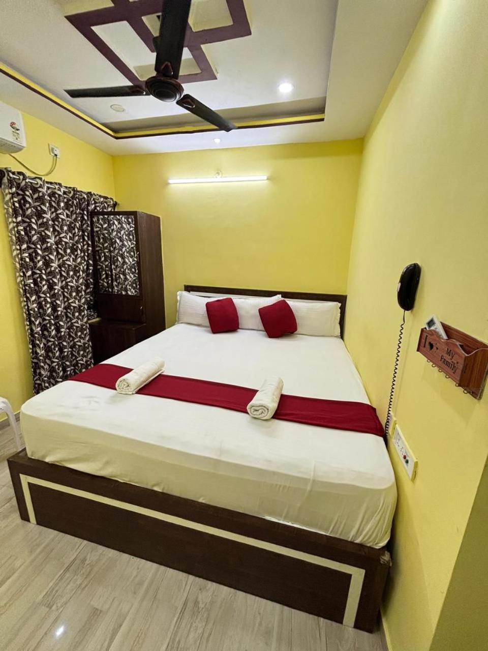 Hotel O Marquis Guest House โกลกาตา ภายนอก รูปภาพ
