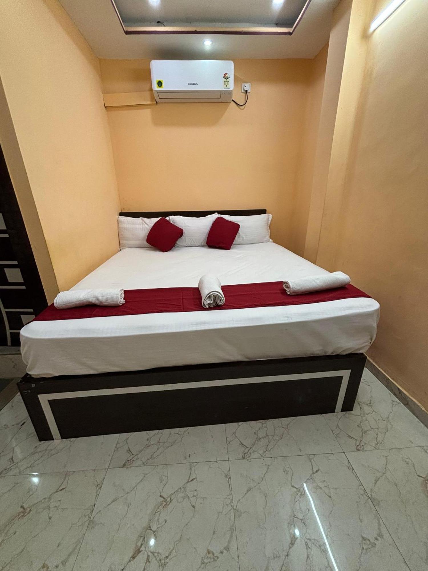 Hotel O Marquis Guest House โกลกาตา ภายนอก รูปภาพ