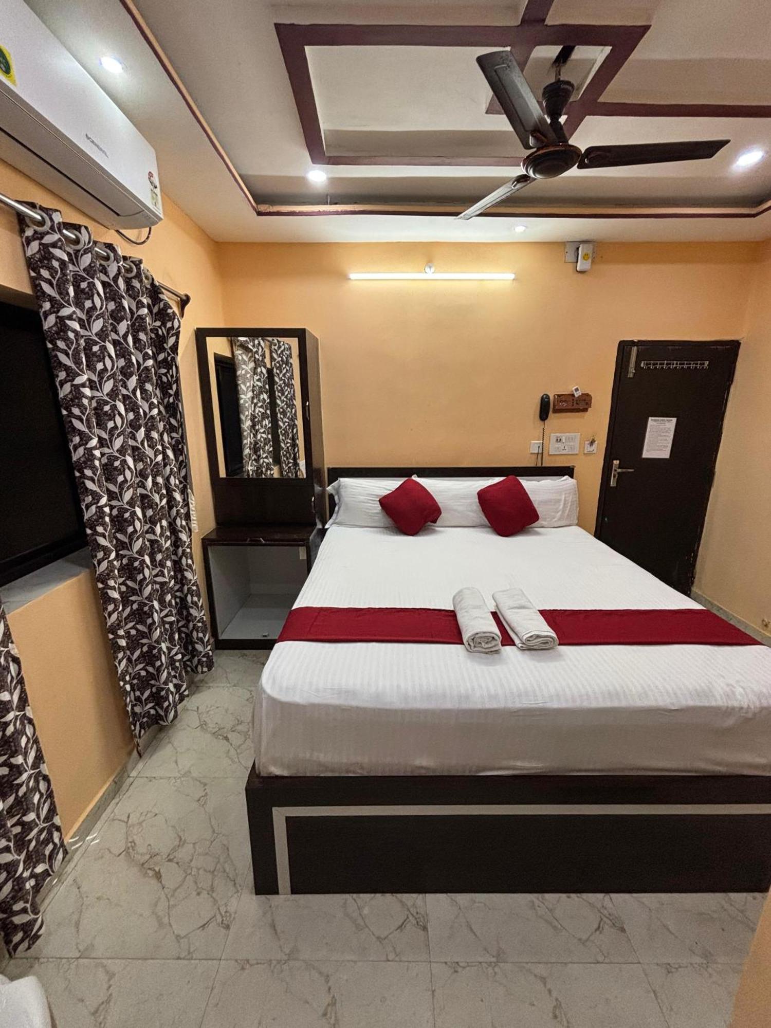 Hotel O Marquis Guest House โกลกาตา ภายนอก รูปภาพ