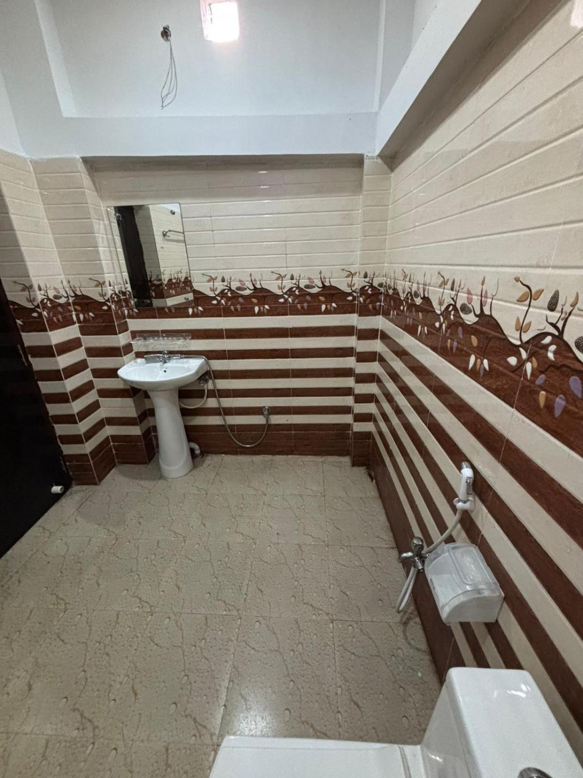 Hotel O Marquis Guest House โกลกาตา ภายนอก รูปภาพ